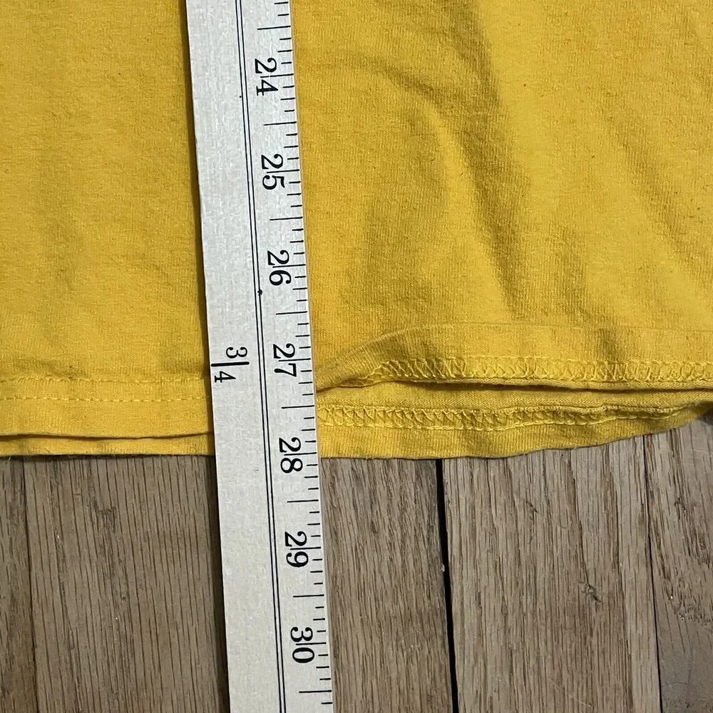 Hanes Tagless Property of Iowa Hawkeyes Tshirt Short Sleeve Crew Neck Womens XL - Picture 6 of 10